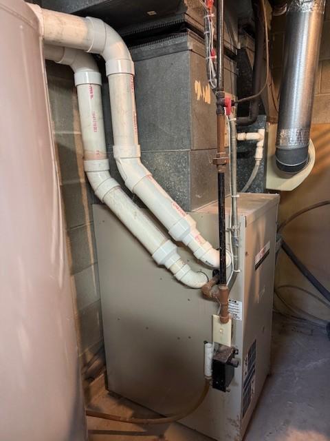 331 Willamor Cir, Albert Lea, MN 56007 - utility room with heating unit