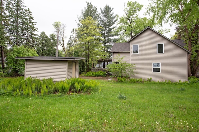 428 4th St, River Falls, WI 54022 - view of grassy yard