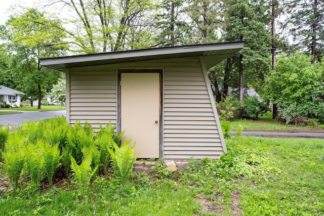 428 4th St, River Falls, WI 54022 - view of outdoor structure
