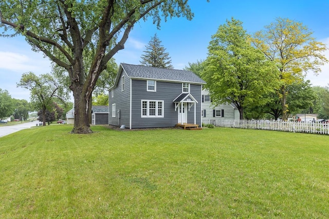 806 4th St, Marshall, MN 56258 - colonial house with a shingled roof