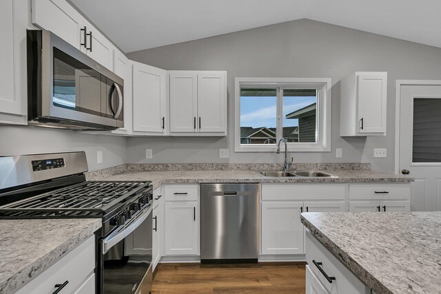 1015 3rd Ave NE, Milaca, MN 56353 - photo 10