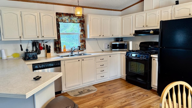 25673 Happy Hollow Rd, Park Rapids, MN 56470 - kitchen featuring black appliances, a sink, under cabinet range hood, ornamental molding, and a peninsula