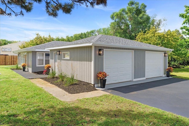 180 Saint Croix Trl N, Lakeland, MN 55043 - view of front of property with a garage