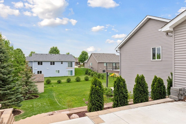 1429 10th Street Cir SE, New Prague, MN 56071 - view of grassy yard with a residential view