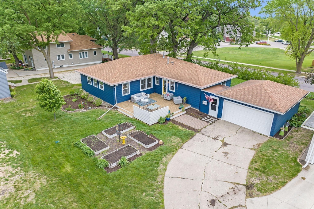 1312 Beach Pl, Fairmont, MN 56031 - view from above of property