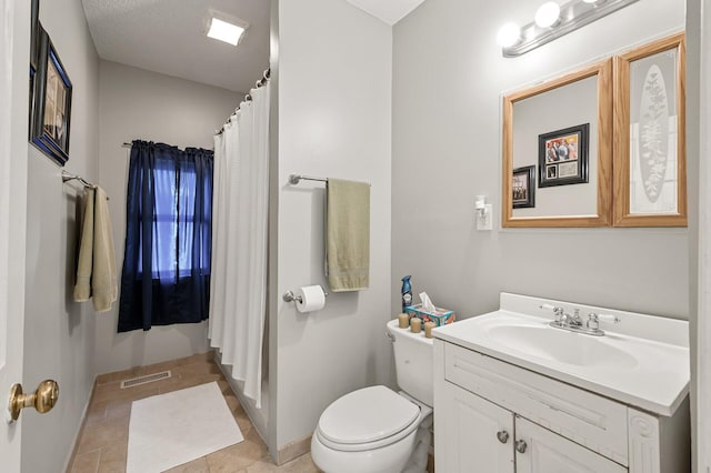 658 Plum St, Saint Paul, MN 55106 - bathroom with vanity, toilet, baseboards, and a shower with shower curtain