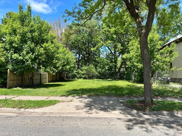 422 33rd Ave N, Minneapolis, MN 55412 - photo 8
