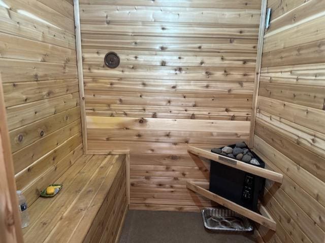 2377 Finn Bay Rd, Babbitt, MN 55706 - relaxing sauna with wooden walls