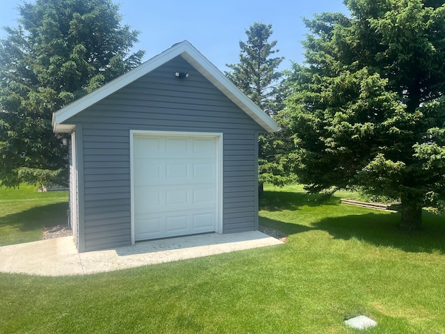 1808 4th St NE, Willmar, MN 56201 - view of detached garage