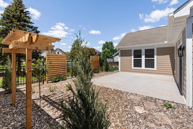 2300 Old Bridge Ln, Hastings, MN 55033 - view of yard featuring a patio area