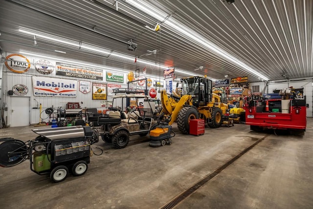 2511 Carver Ave E, Maplewood, MN 55119 - view of garage