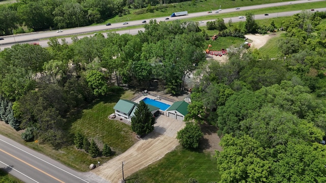 2511 Carver Ave E, Maplewood, MN 55119 - aerial overview of property's location featuring a highway and a pool