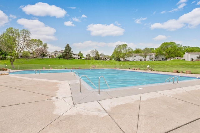 4119 Sylvia Ln S, Shoreview, MN 55126 - community pool featuring a lawn and a patio