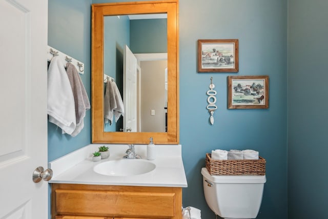 11560 Ashley Ct, Inver Grove Heights, MN 55077 - bathroom with vanity and toilet