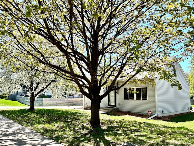 3372 Texas Ave S, Saint Louis Park, MN 55426 - view of yard
