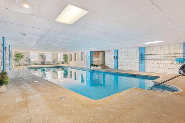 4360 Brookside Ct Unit 305, Edina, MN 55436 - view of indoor pool