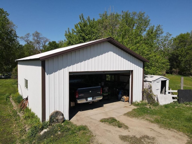 2840 30th St NE, Buffalo Twp, MN 55313 - view of detached garage