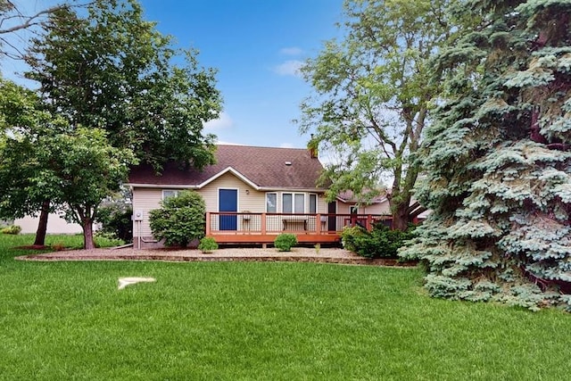 13993 Crosstown Blvd NW, Andover, MN 55304 - view of front facade featuring a deck, a front yard, and roof with shingles