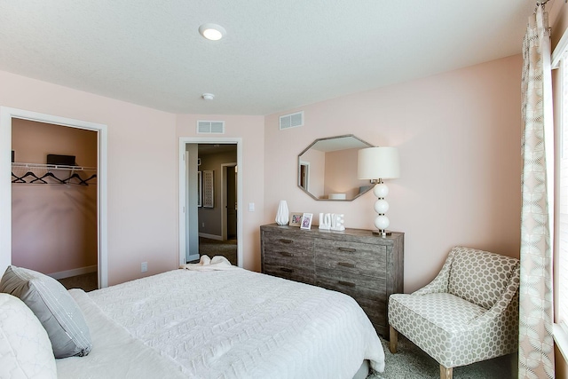 890 Laurel Ct, Chaska, MN 55318 - bedroom featuring carpet flooring and baseboards