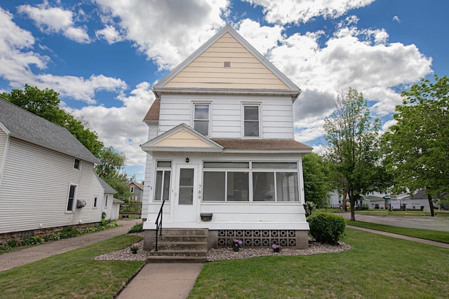 789 5th St, Winona, MN 55987 - photo 1