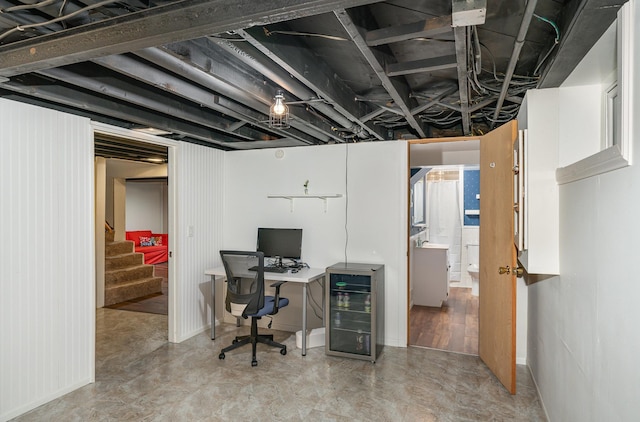 5805 Sunrise Dr, Minneapolis, MN 55419 - office space with baseboards