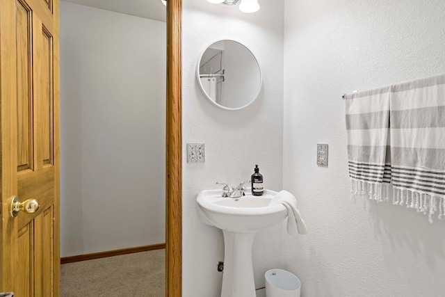 13545 Glasgow Ln, Apple Valley, MN 55124 - view of bathroom