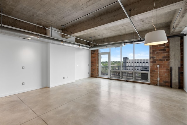 901 3rd St Unit 515, Minneapolis, MN 55401 - garage featuring baseboards