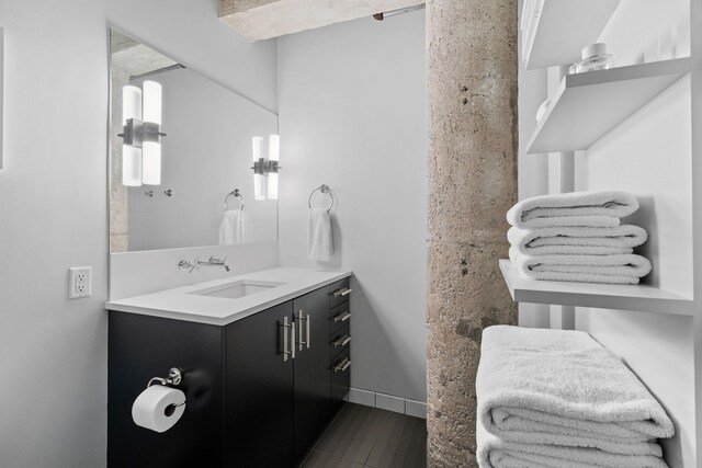 525 3rd St N Unit 511, Minneapolis, MN 55401 - bathroom featuring vanity