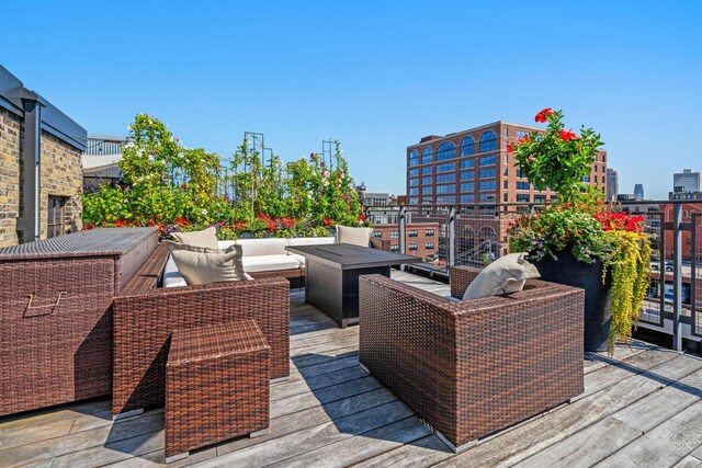 525 3rd St N Unit 511, Minneapolis, MN 55401 - wooden terrace with an outdoor hangout area and a view of city