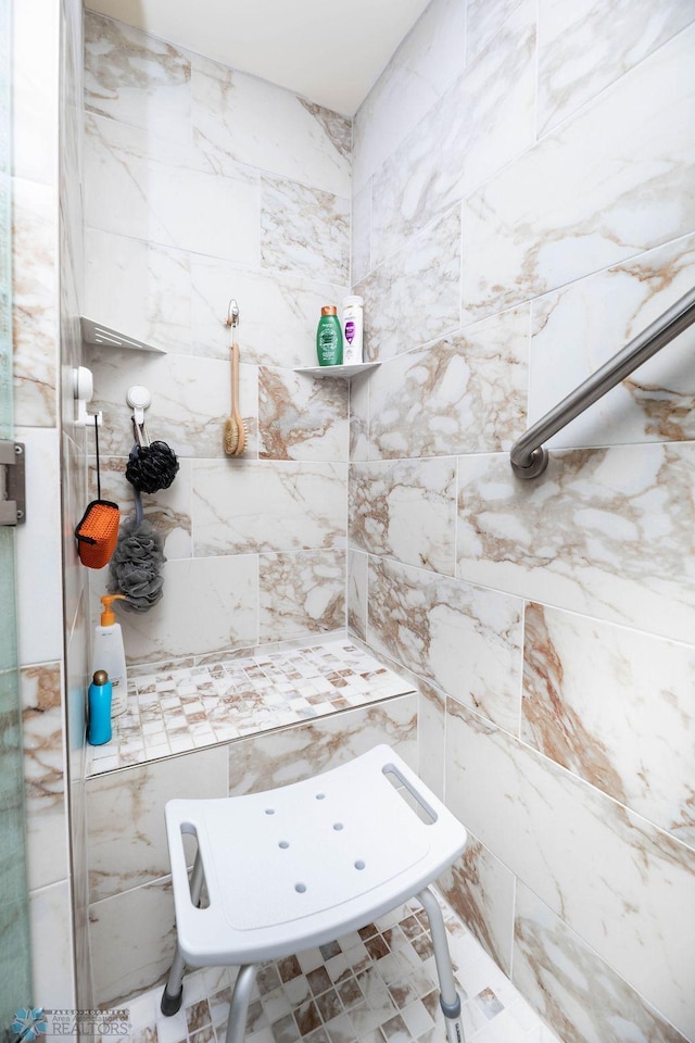 404 8th St S Unit 303, Fargo, ND 58103 - full bathroom featuring tiled shower