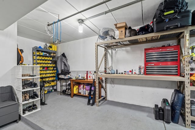 6665 Flycatcher Ln, Apple Valley, MN 55124 - garage with a workshop area