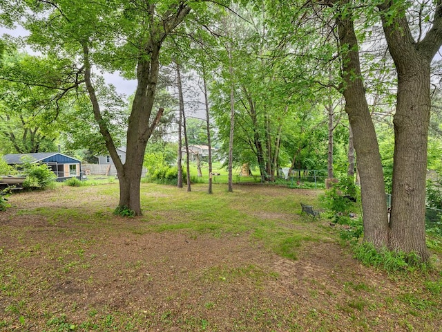 7338 Silver Lake Rd, Mounds View, MN 55112 - view of yard