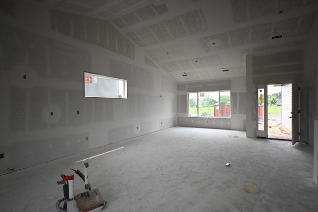 7773 Gunner Dr, Clear Lake, MN 55319 - empty room with lofted ceiling