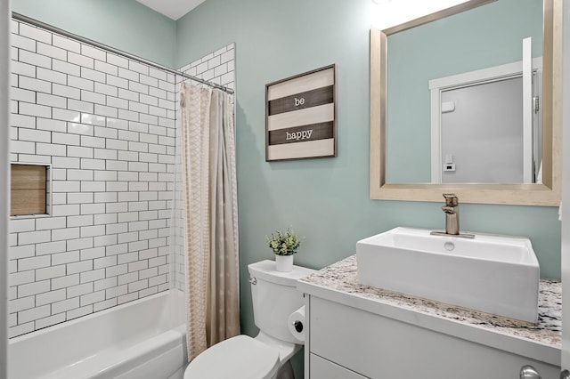 975 100th St NE, Monticello Twp, MN 55362 - full bathroom with toilet, vanity, and shower / bath combo