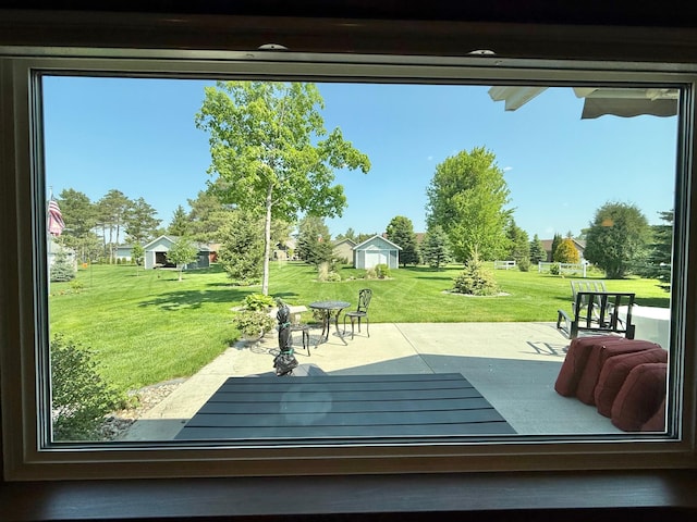 910 Lake Forest Cir, Detroit Lakes, MN 56501 - view of entryway