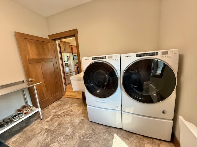 910 Lake Forest Cir, Detroit Lakes, MN 56501 - laundry room featuring separate washer and dryer
