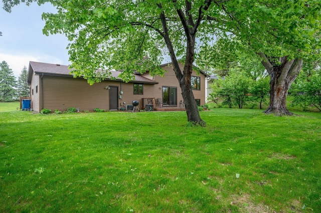 4781 Zealand Ave N, New Hope, MN 55428 - rear view of property with a lawn