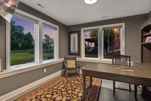 677 Shawnee Woods Rd, Medina, MN 55340 - office space featuring baseboards