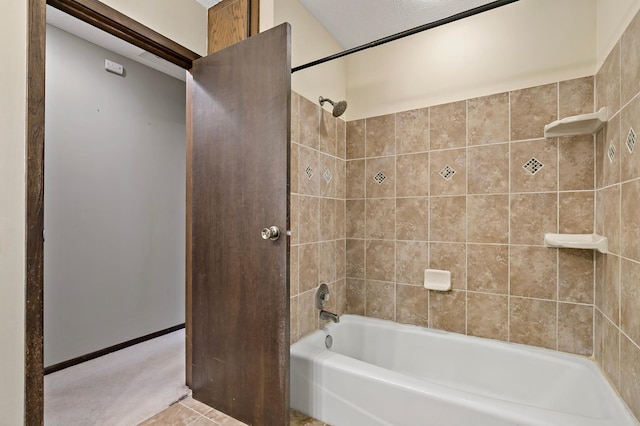 8474 Sunnyside Rd, Mounds View, MN 55112 - full bathroom featuring shower / bathtub combination