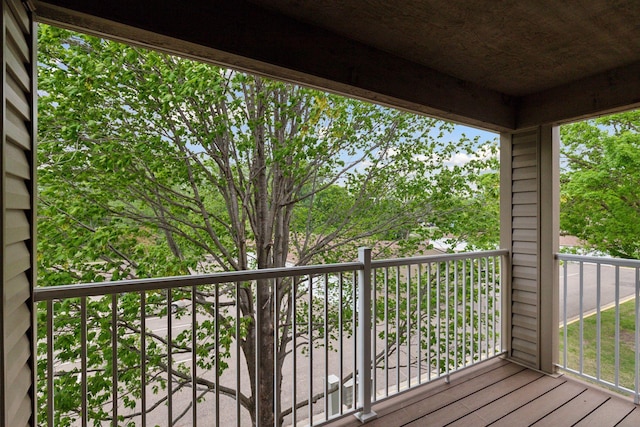 1225 Ferndale St N Unit B16, Maplewood, MN 55119 - view of deck