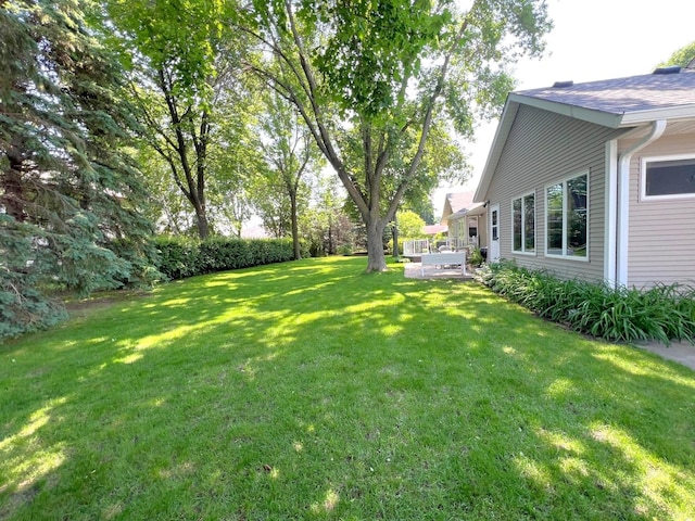 1715 Hansen Dr SW, Willmar, MN 56201 - view of green lawn