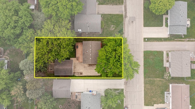 222 6th Ave NW, Byron, MN 55920 - aerial overview of property's location featuring property parcel outlined