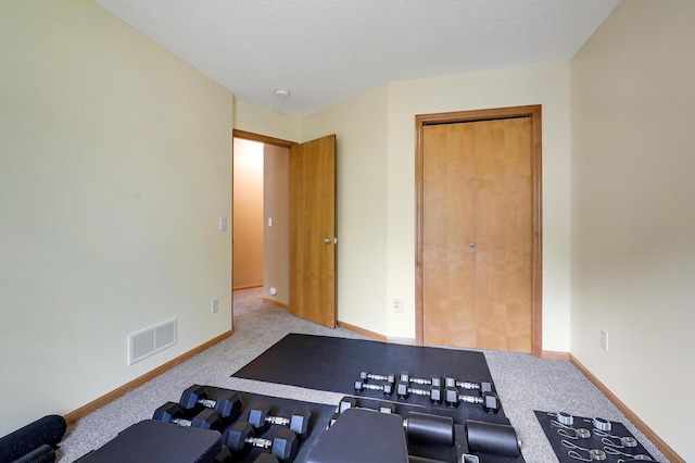 22669 128th Ave N, Rogers, MN 55374 - workout area with carpet flooring and baseboards