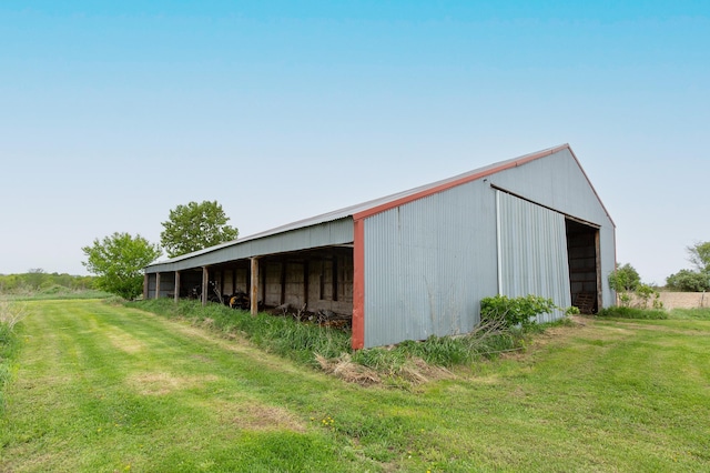642 4th St, Turtle Lake, WI 54004 - view of pole building with a yard