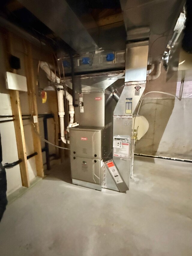 6415 Queensland Ln N, Maple Grove, MN 55311 - view of utility room