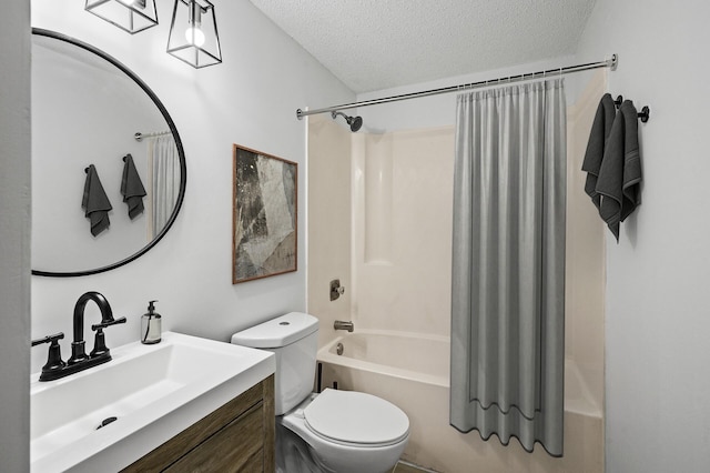 26 10th St W Unit 1108, Saint Paul, MN 55102 - full bath with a textured ceiling, shower / bathtub combination with curtain, toilet, and vanity