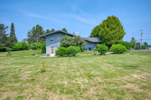 417 Main St S, Aurora, MN 55705 - view of green lawn
