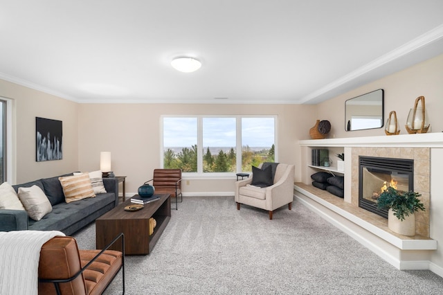 1101 Skyline Pkwy, Duluth, MN 55805 - living room featuring carpet floors, crown molding, a fireplace, and baseboards