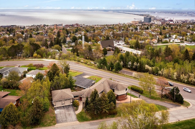 1101 Skyline Pkwy, Duluth, MN 55805 - aerial view of residential area with a nearby body of water