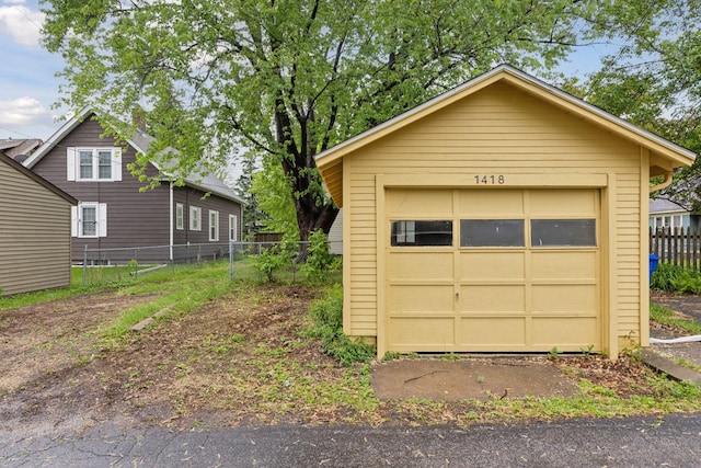 1418 Payne Ave, Saint Paul, MN 55130 - view of detached garage